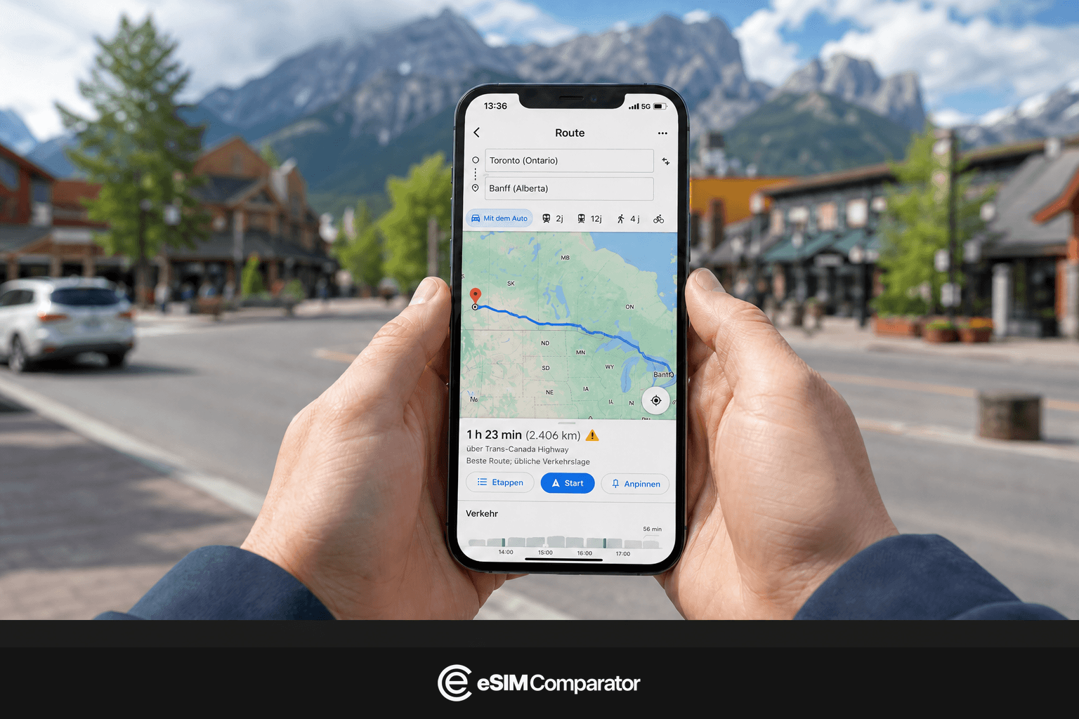 Zwei Hände halten ein Smartphone mit Route Toronto–Banff, Leiste eSIM Comparator