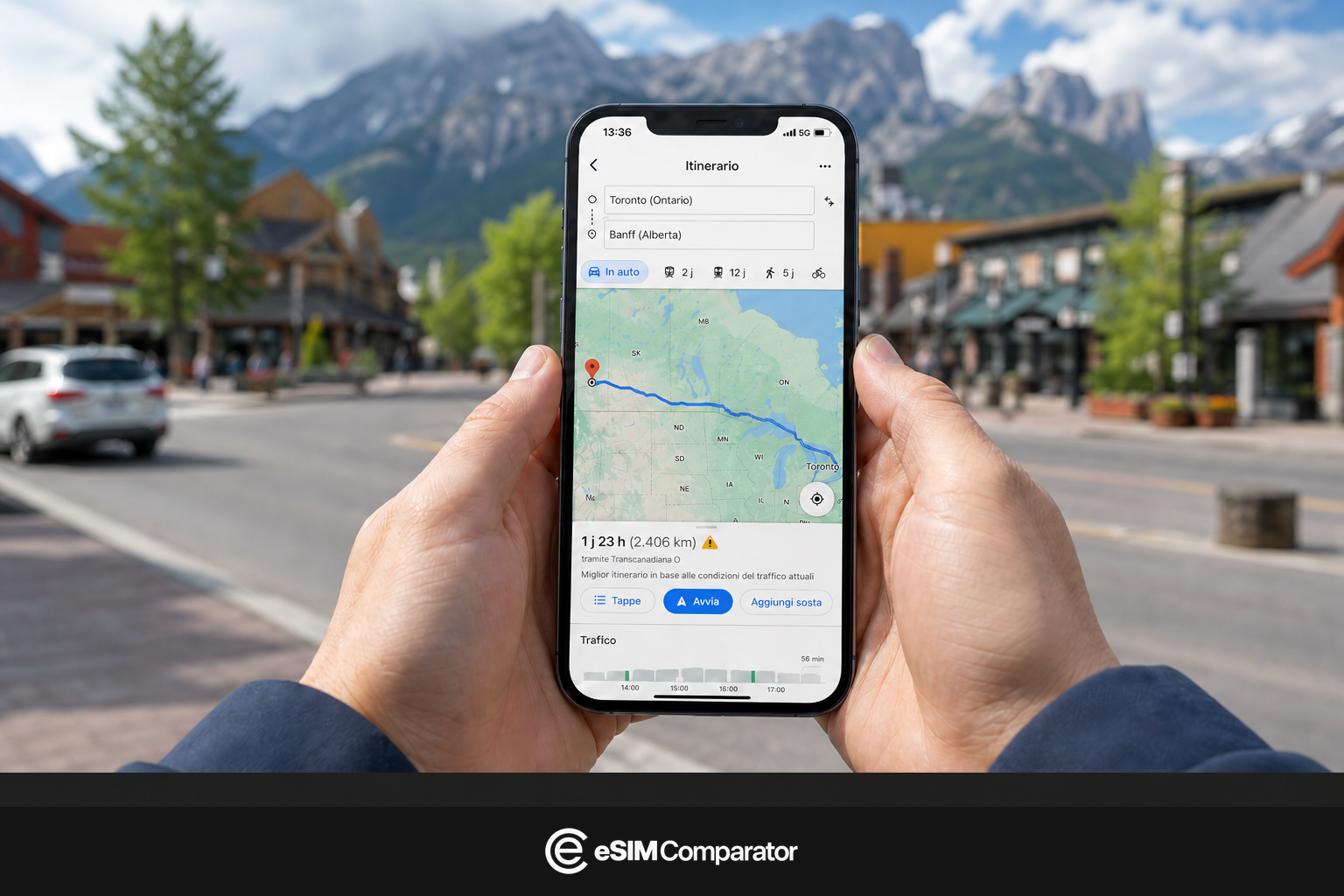 Due mani tengono un telefono aperto su un itinerario Toronto–Banff, barra eSIM Comparator